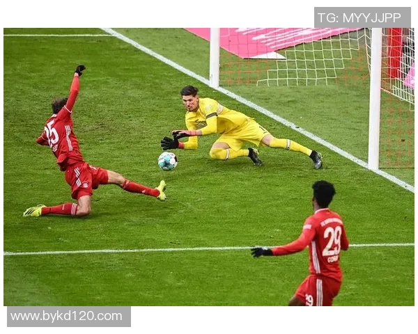 足球巨星激烈拼抢意外打脚瞬间引发赛场惊呼